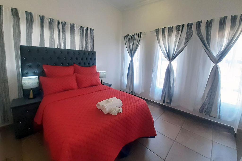 Queens Palace Pretoria Quarto foto