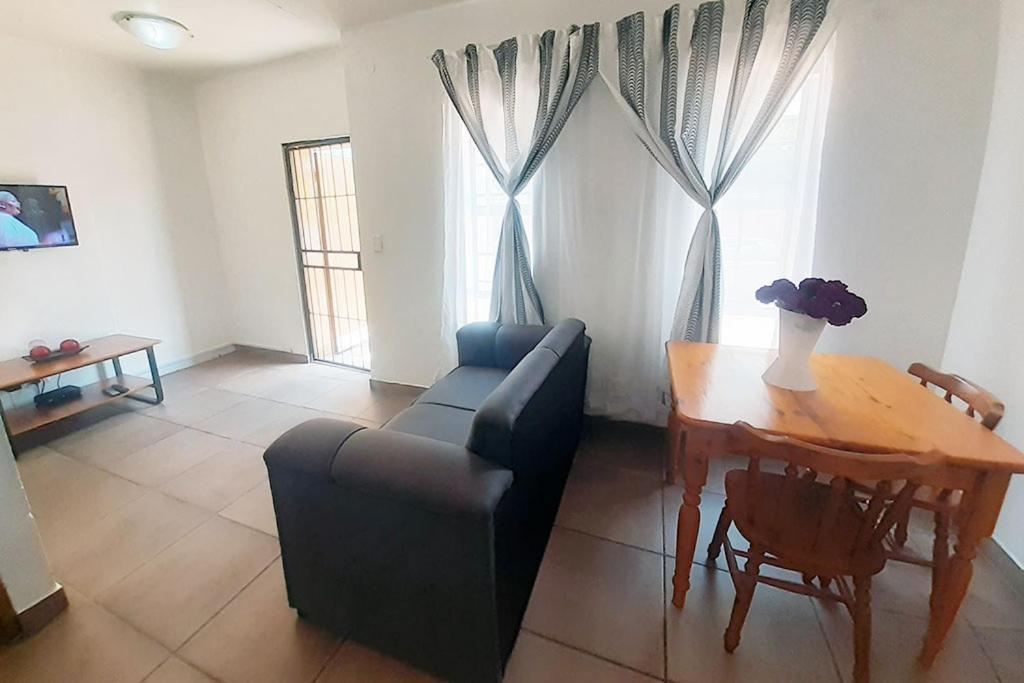 Queens Palace Pretoria Quarto foto