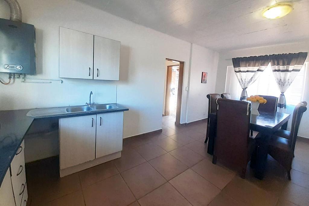 Queens Palace Pretoria Quarto foto